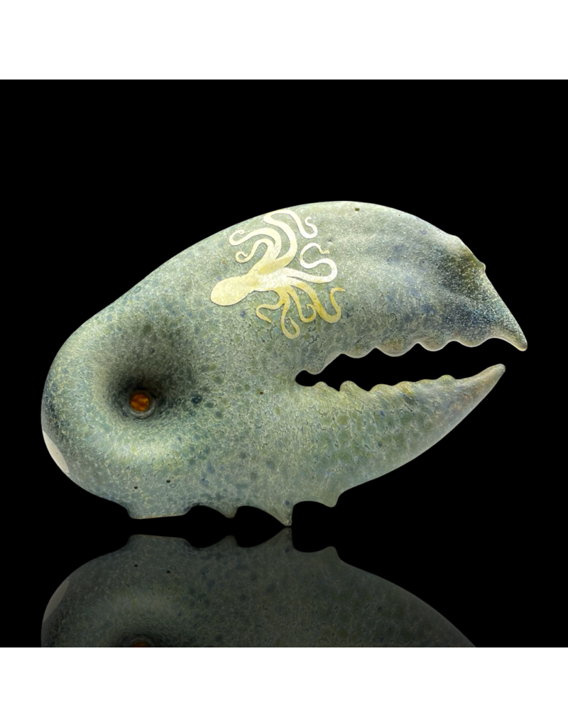 Decorated Claw Pipe C Mrs Claws