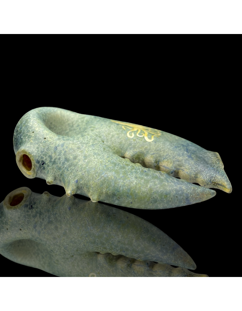 Decorated Claw Pipe C Mrs Claws