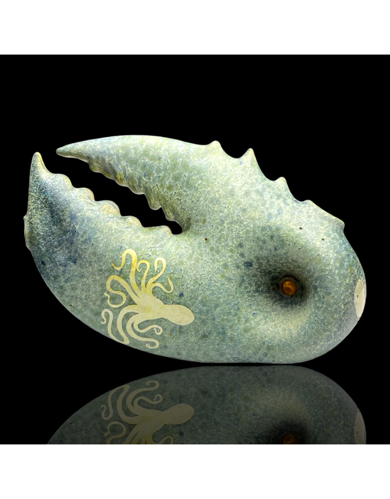 Decorated Claw Pipe C Mrs Claws