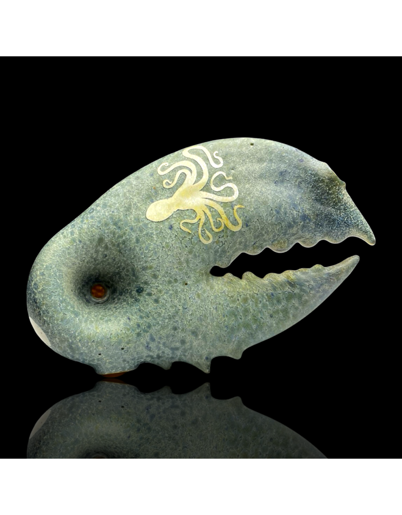 Decorated Claw Pipe C Mrs Claws