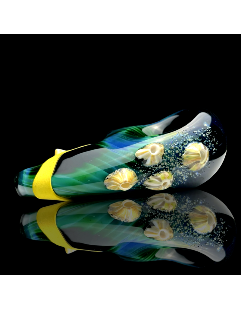 Mrs Claws Exp. Green Hard Shell Barnacle Claw Pipe