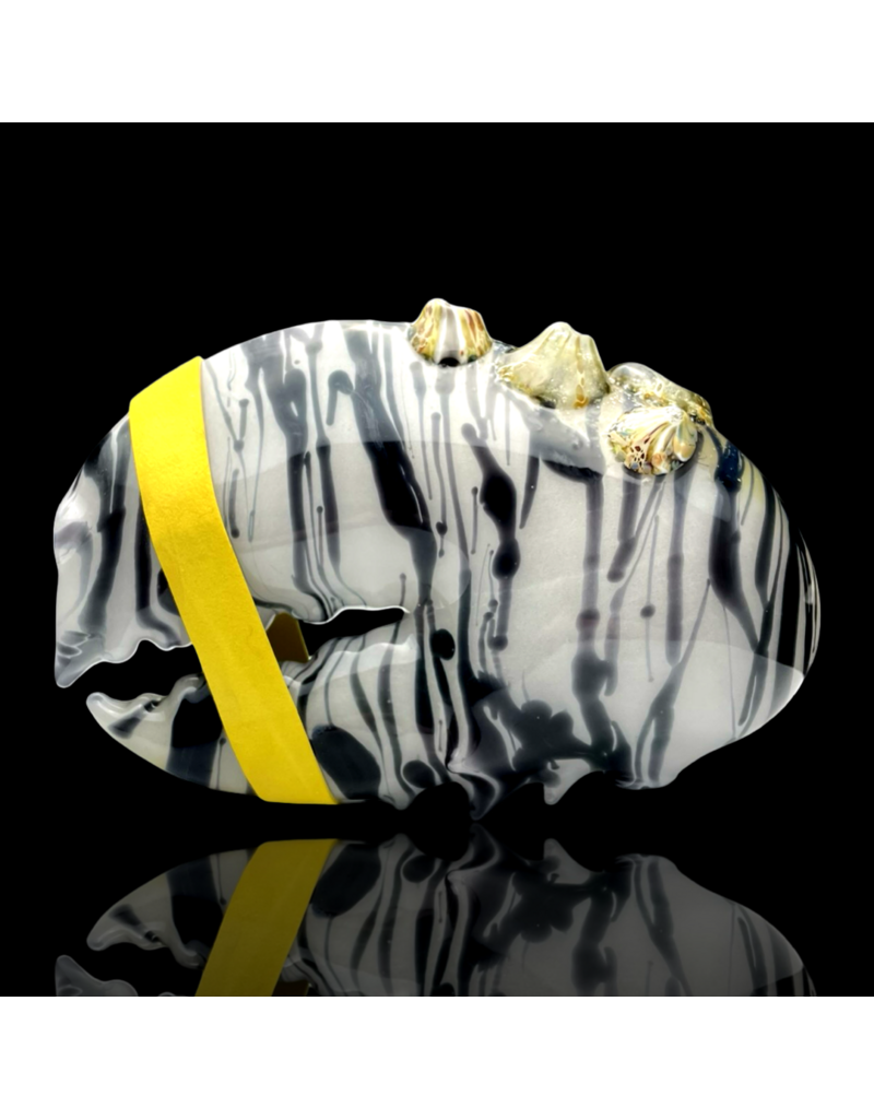 Mrs Claws Black & White UV Barnacle Claw Pipe