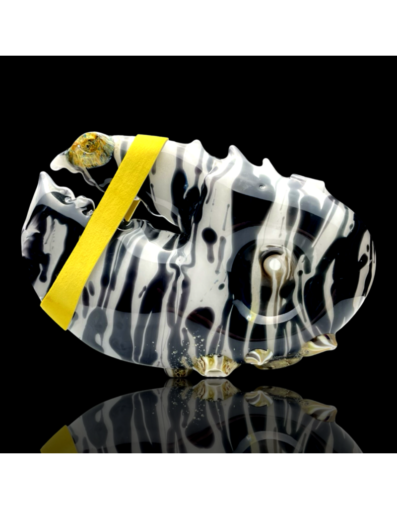 Mrs Claws Black & White UV Barnacle Claw Pipe