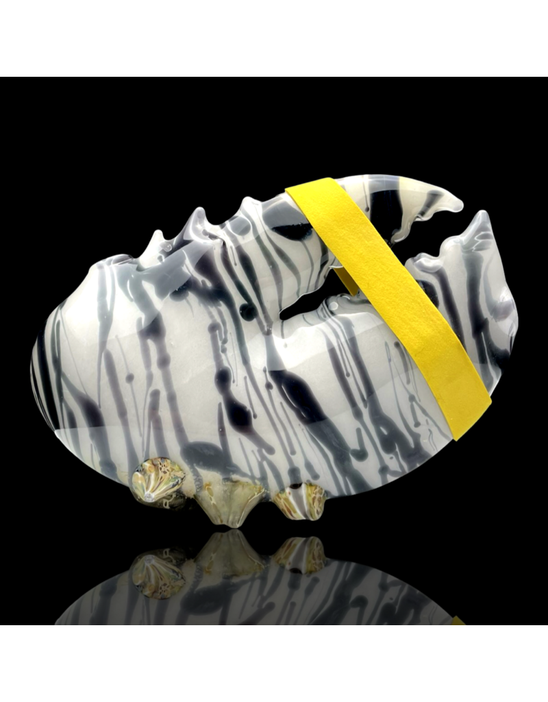 Mrs Claws Black & White UV Barnacle Claw Pipe