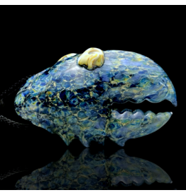 Mrs Claws Blue Barnacle Claw Pendant