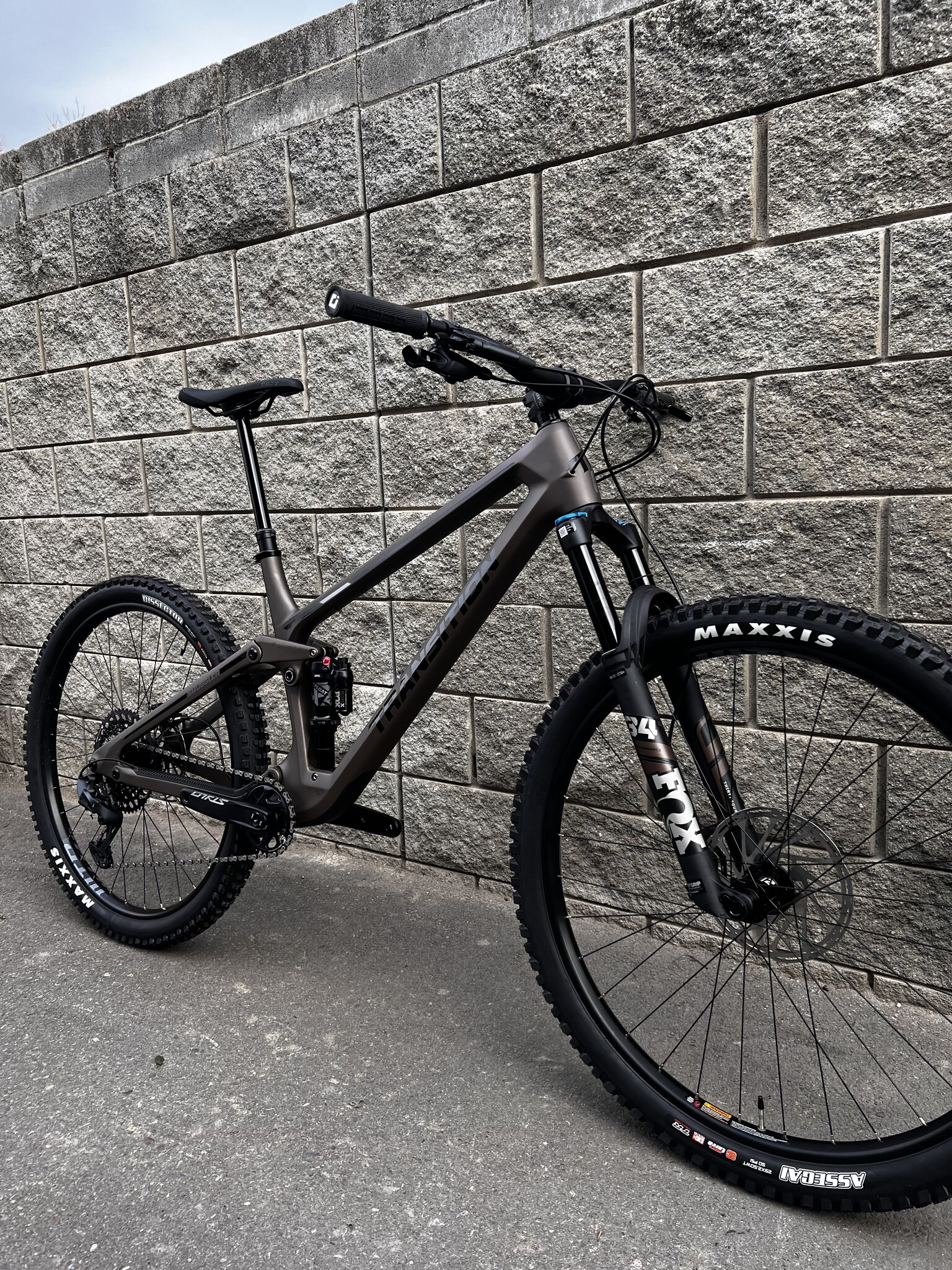 Transition TBC Smuggler Carbon GX XL Espresso 2023