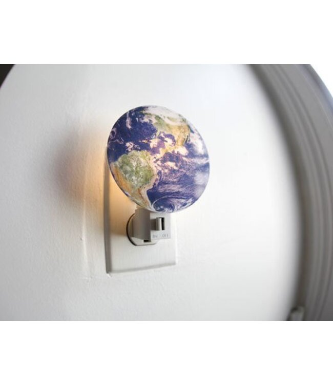 Kikkerland Night Light - Earth