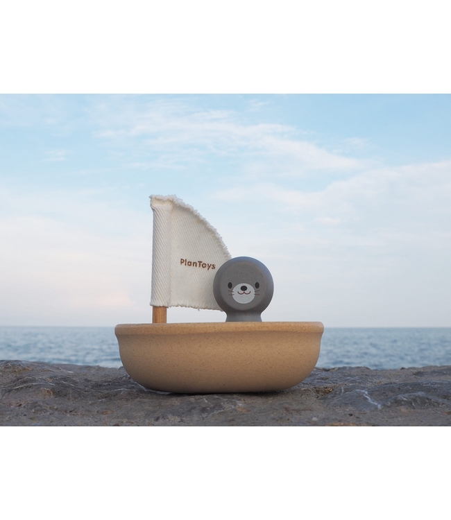 Plan Toys Sailing Boat - Seal