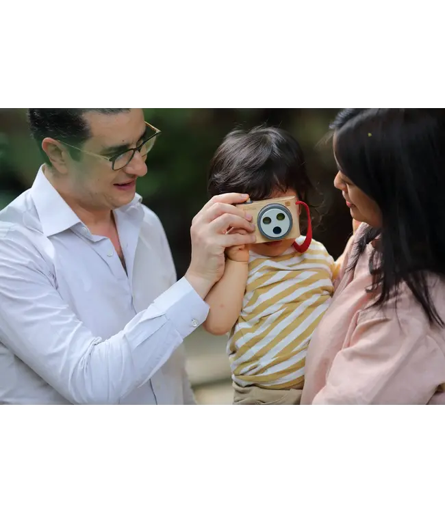 Plan Toys Colored Snap Camera