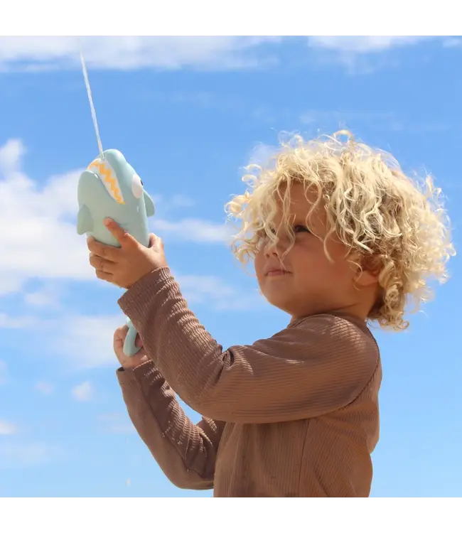 Sunnylife Water Squirter - Shark Pastel Blue