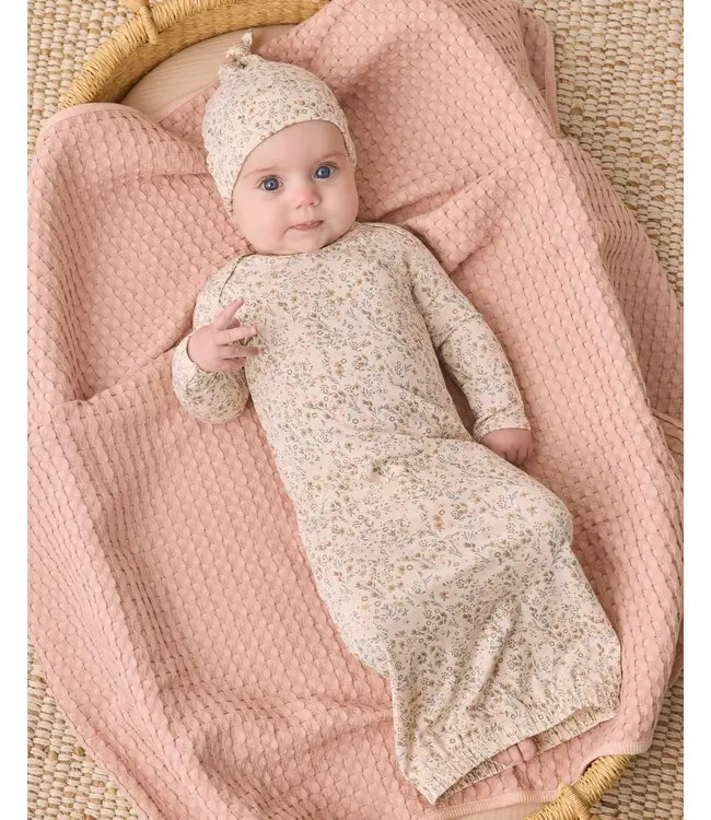 Quincy Mae Bamboo Hat & Gown Set - One Size