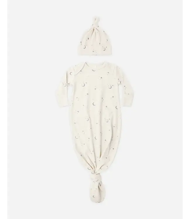 Quincy Mae Knotted Baby Gown & Hat Set
