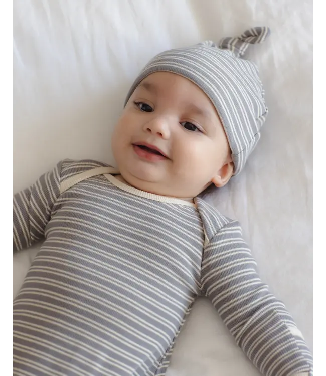 Quincy Mae Knotted Baby Gown & Hat Set