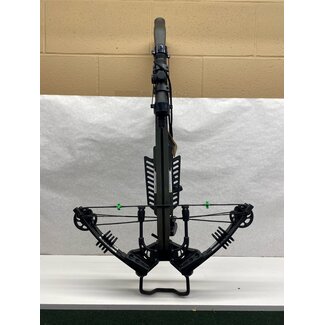 UB-356 USED Killer Instinct Crossbow w/ Case & 12 Arrows