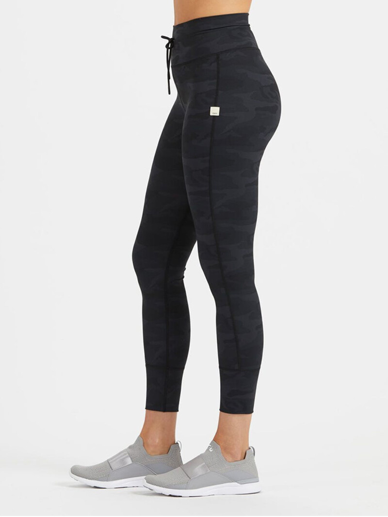 Lululemon Align Full Length Yoga Pants - High-Waisted Design, 28 Inch  Inseam, Black, 2 : : Clothing, Shoes & Accessories