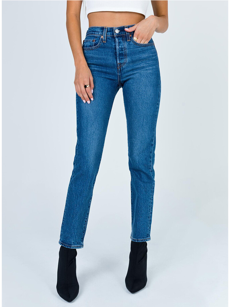 Wedgie Icon Fit Ankle Women's Jeans - Light Wash