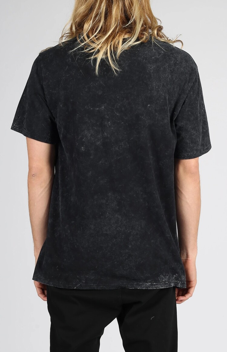 Lira Clothing MEN'S HENLEY T-SHIRT