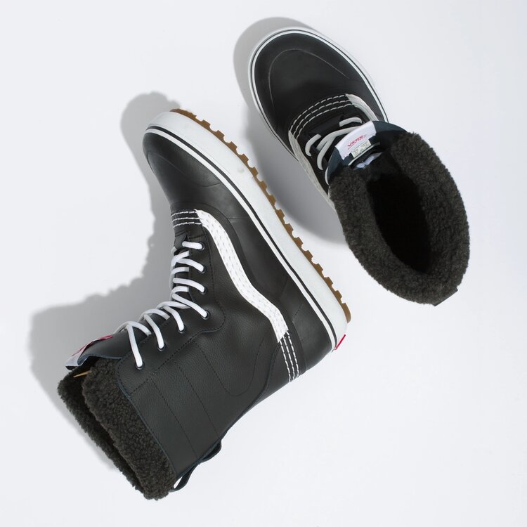 Vans UA STANDARD SNOW MTE BLACK/WHITE
