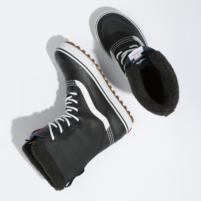Vans UA STANDARD SNOW MTE BLACK/WHITE