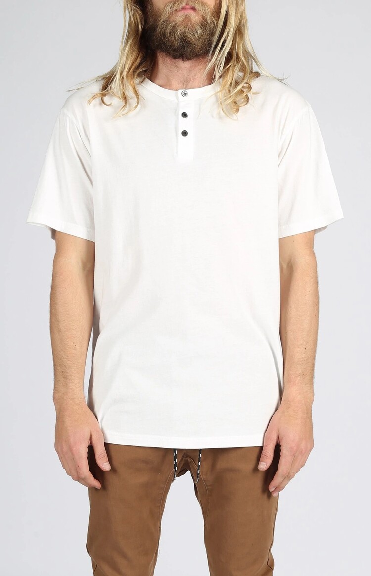 Lira Clothing MEN'S ESSENTIAL HENLEY