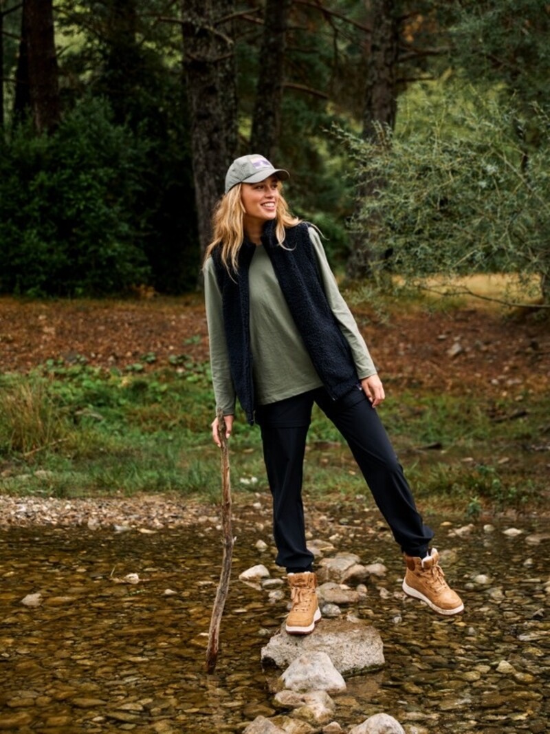 Roxy KARMEL TAN