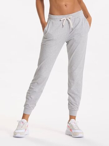 Vuori WOMEN'S PERFORMANCE JOGGER LONG PALE GREY HEATHER