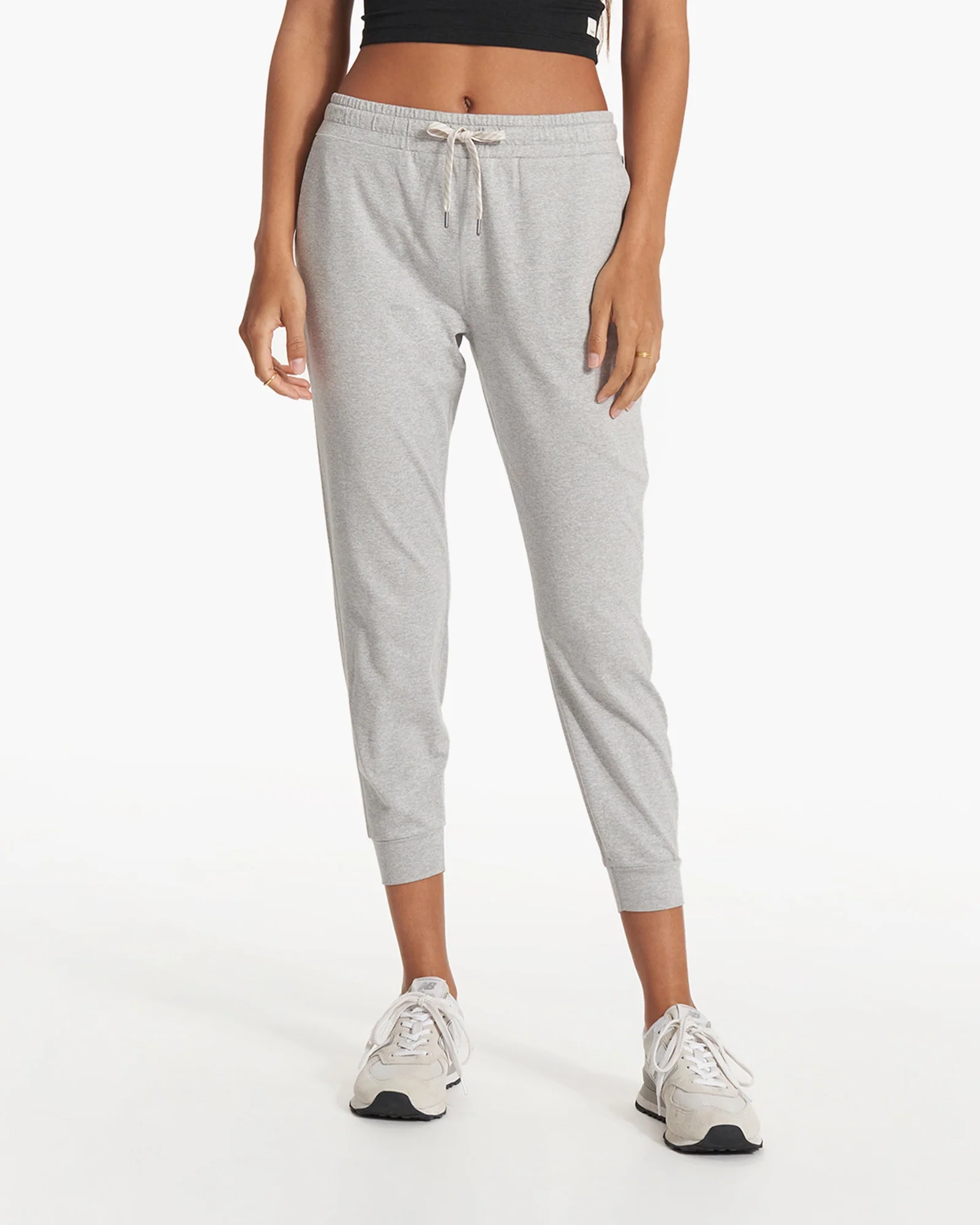 Vuori FEMME PERFORMANCE JOGGER PALE GREY HEATHER