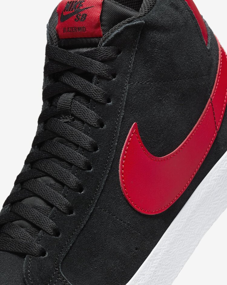 Nike SB ZOOM BLAZER MID