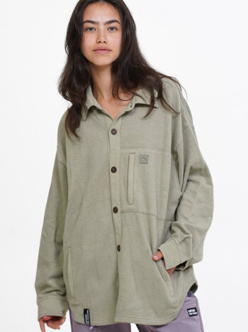Notice the reckless FEMME WILLOW SHACKET GREEN