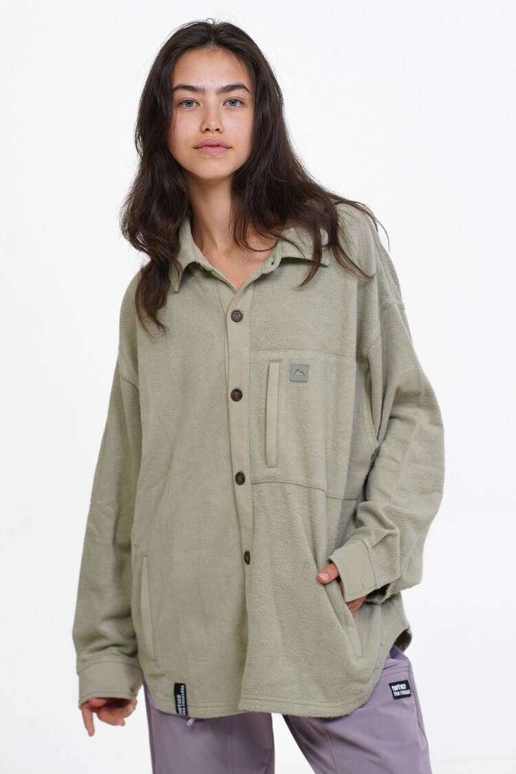 Notice the reckless FEMME WILLOW SHACKET