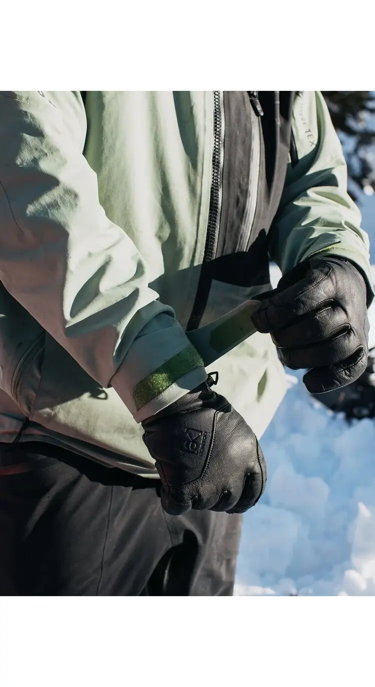 Burton CLUTCH GORE-TEX LEATHER GLOVES TRUE BLACK