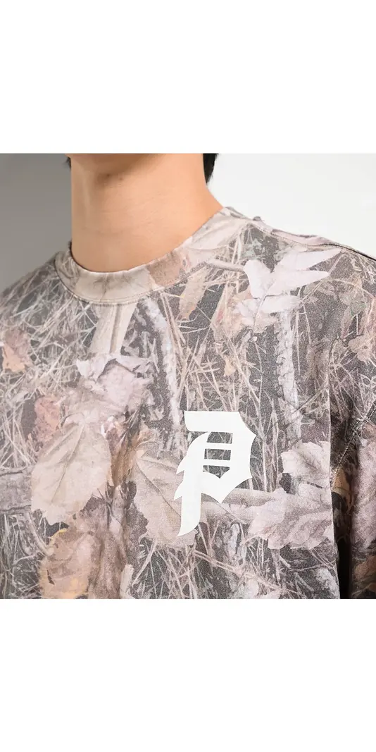 Primitive HOMMES DIRTY P GINZA REAL TREE LS CAMO