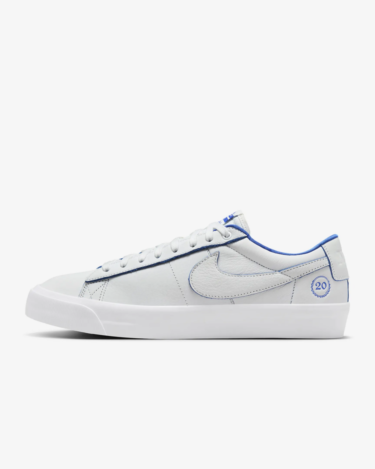 Nike SB HOMMES BLAZER LOW PRO GT PREMIUM SUMMIT WHITE/GAME ROYAL