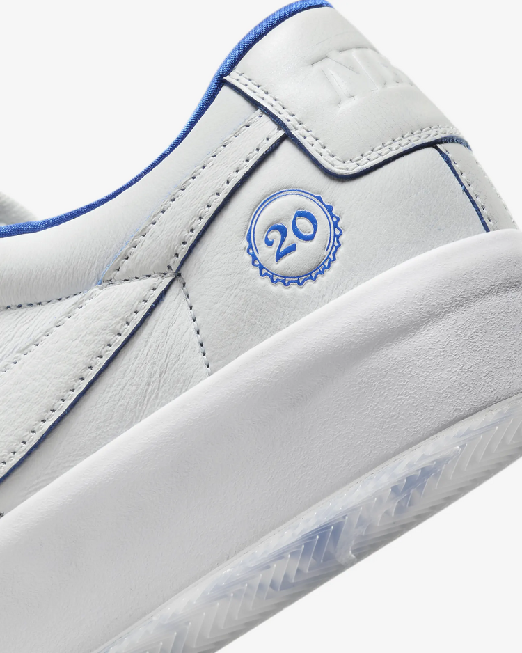 Nike SB MEN'S BLAZER LOW PRO GT PREMIUM SUMMIT WHITE/GAME ROYAL