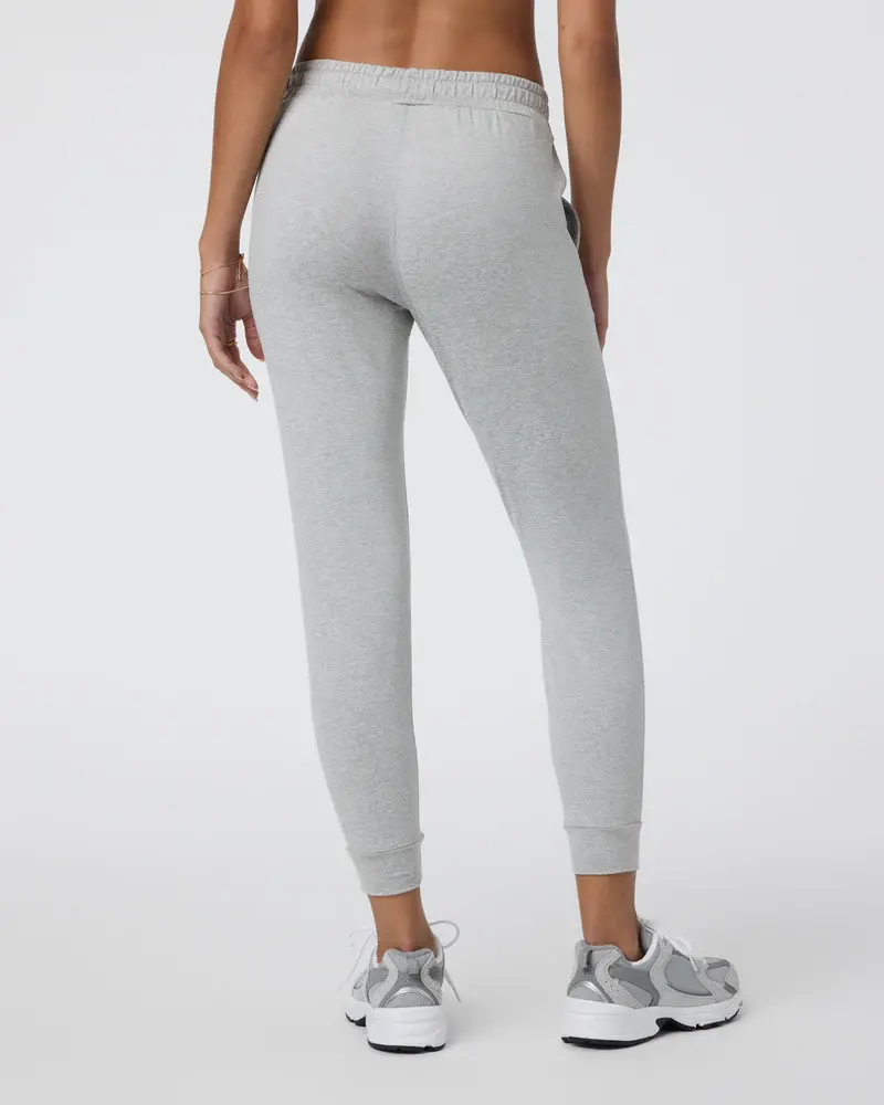 Vuori FEMMES PERFORMANCE JOGGER PALE GREY HEATHER