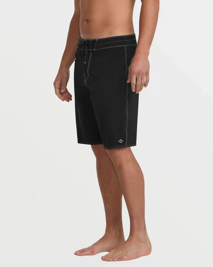 Billabong HOMMES CORE LORD PRO PERFORMANCE BOARDSHORTS BLACK