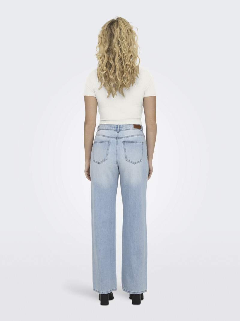 Only FEMMES BETTY S/S O-NECK SHORT TOP CLOUD DANCER
