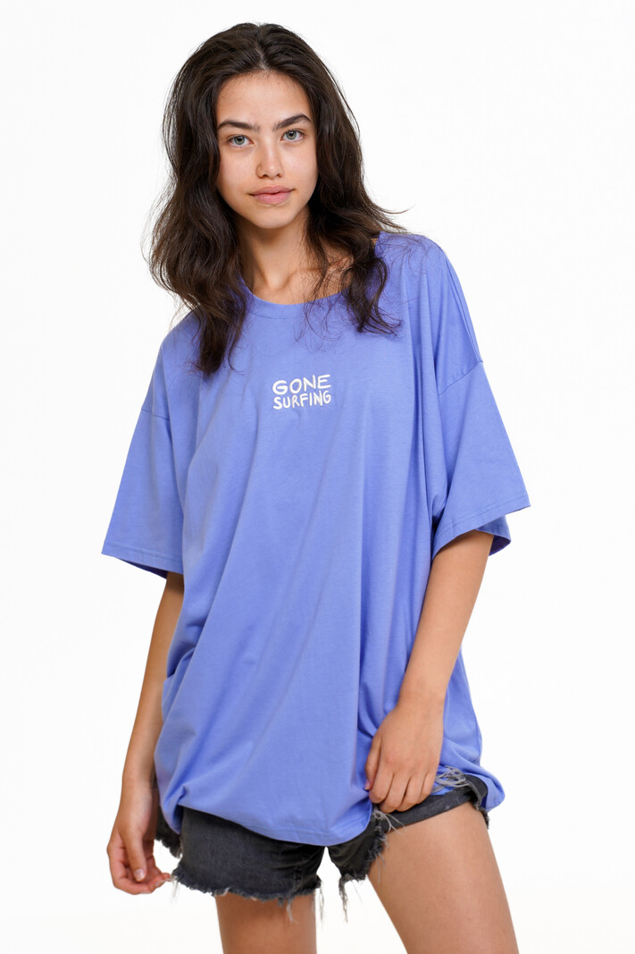 Notice the reckless WOMEN'S GONE SURFING OVERSIZED T-SHIRT PURPLE