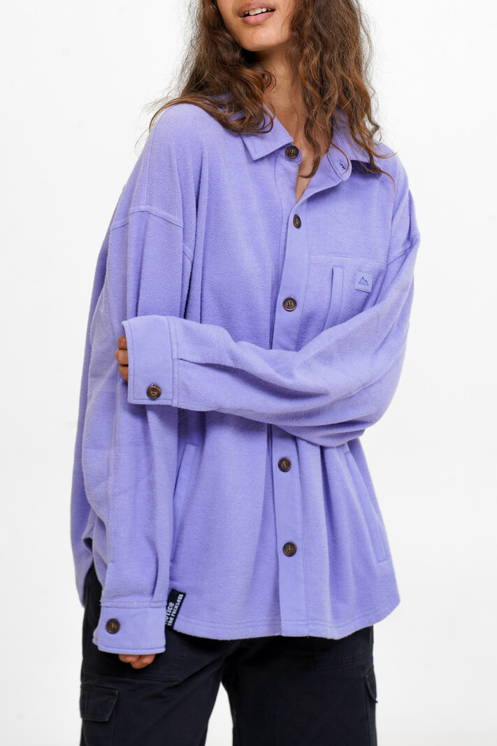 Notice the reckless WOMEN'S INDIGO SHACKET LS LILAC
