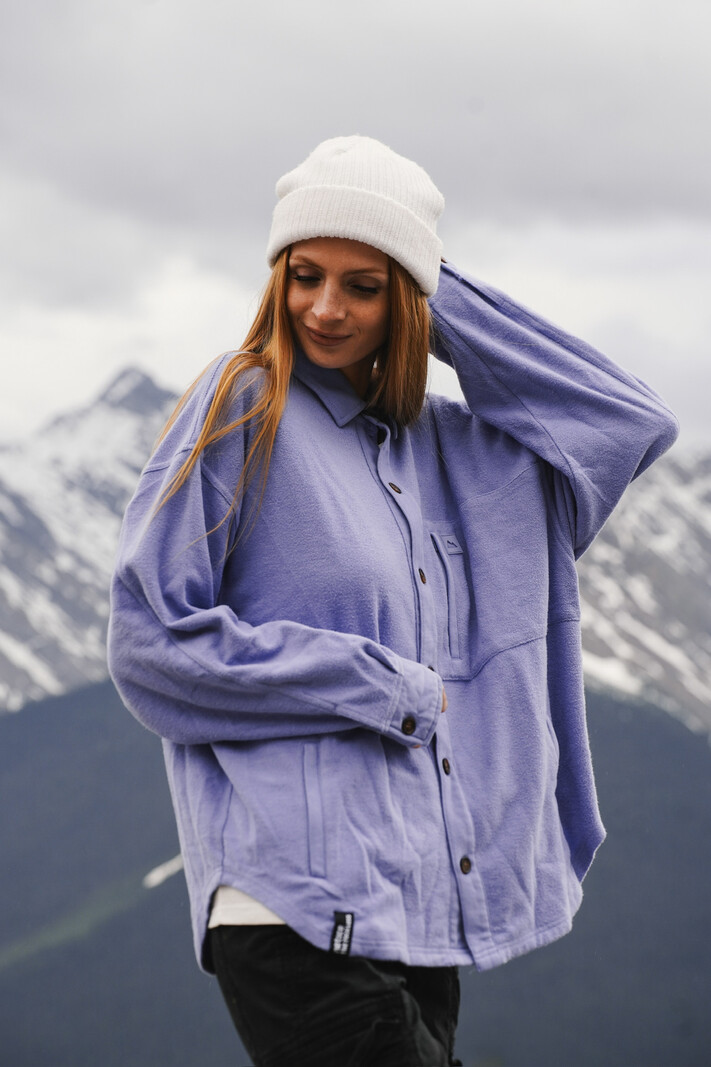 Notice the reckless WOMEN'S INDIGO SHACKET LS LILAC