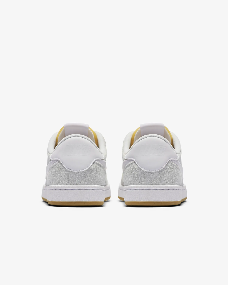 Nike SB HOMMES FC CLASSIC 2X SUMMIT WHITE