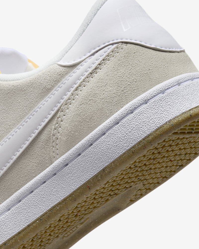 Nike SB HOMMES FC CLASSIC 2X SUMMIT WHITE