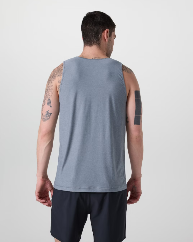 Vuori MEN'S STRATO TECH TANK DUSTY BLUE HEATHER