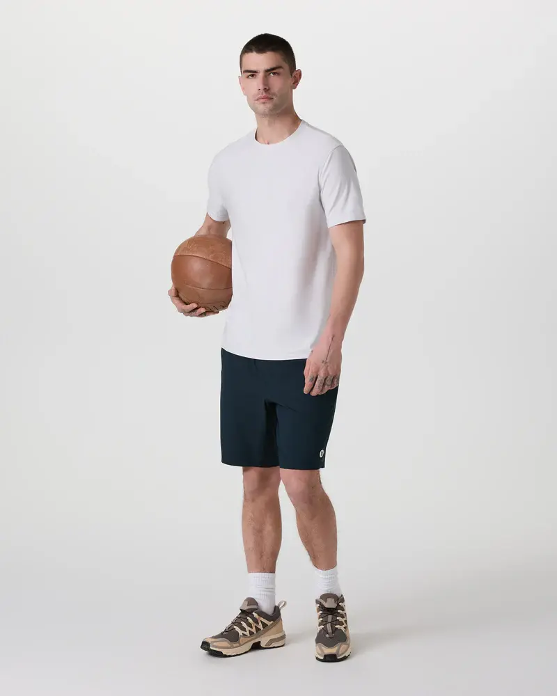 Vuori MEN'S KORE SHORT LINED 7" INK