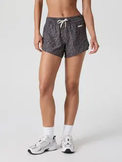 Vuori WOMEN'S CLEMENTINE 4" SHORT 2.0 CHIA STUCCO
