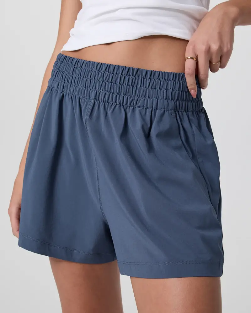 Vuori FEMMES VILLA SHORT AZURE