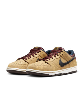 Nike SB DUNK LOW PRO