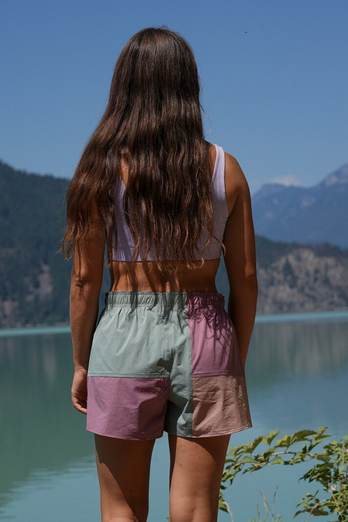 Notice the reckless FEMMES SWITCHBACK SHORTS MULTI