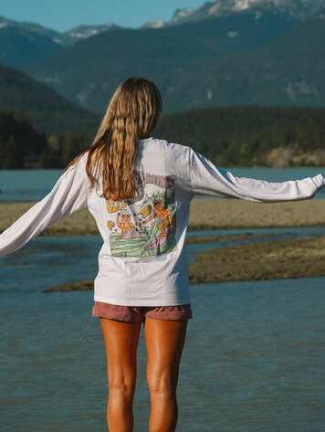 Notice the reckless WOMEN'S RETIRED BOARDER CLUB L/S WHITE