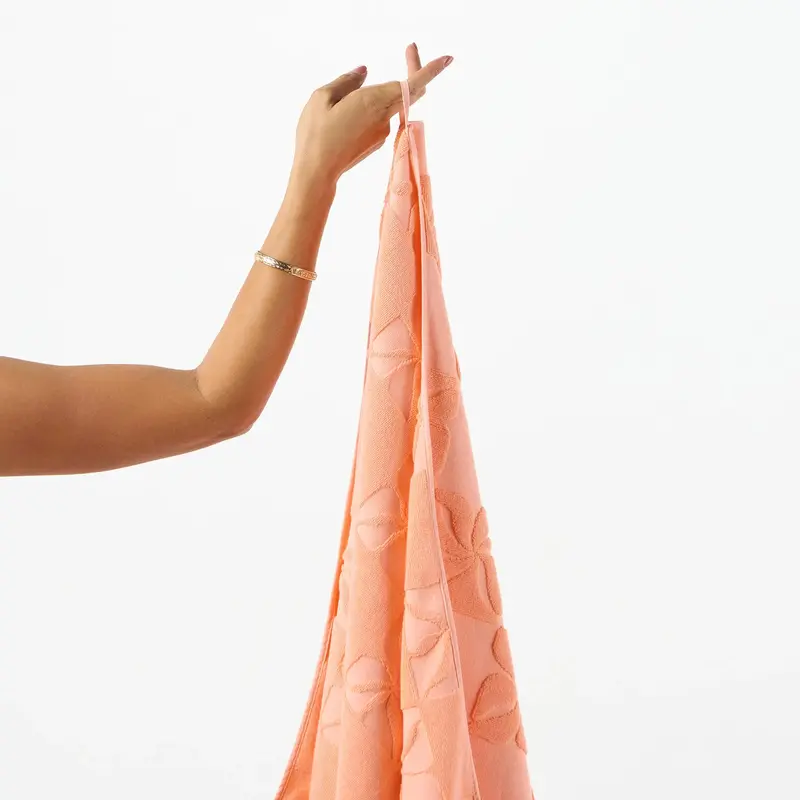 Aloha PUA CHECK BEACH TOWEL PEACHY
